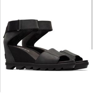 Sorel joanie black wedge sandal sz 6